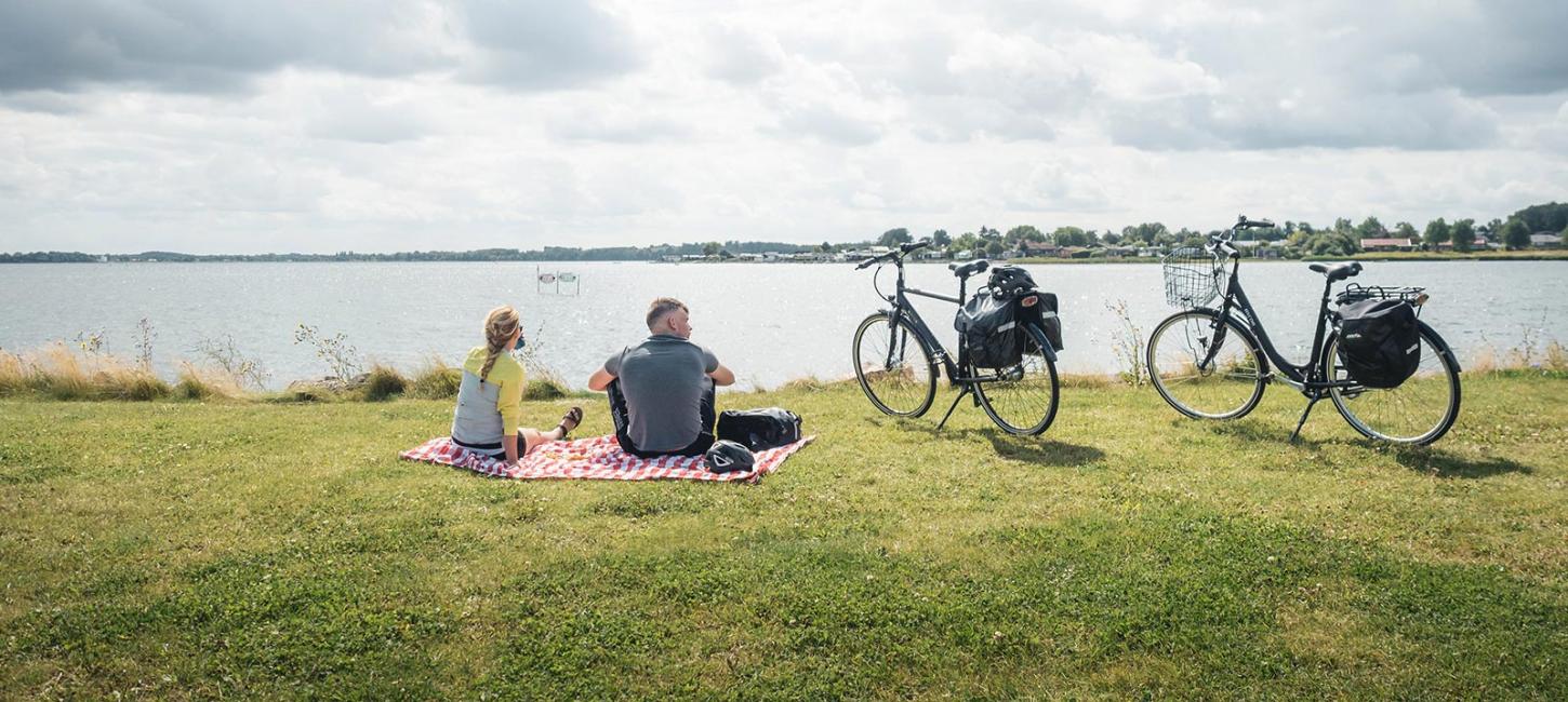Par på elcykeltur